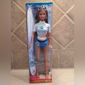 2004 Mattel Barbie Cali Girl Scented in Blue White and Surfboard Collectible NEW